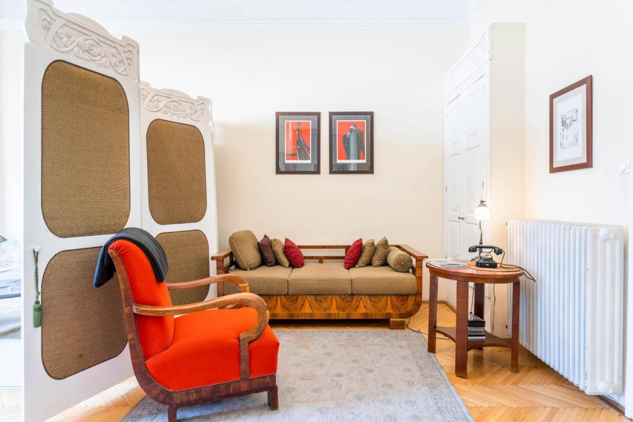 Stunning Spacious Art Nouveau Apart , Grand Piano Boedapest