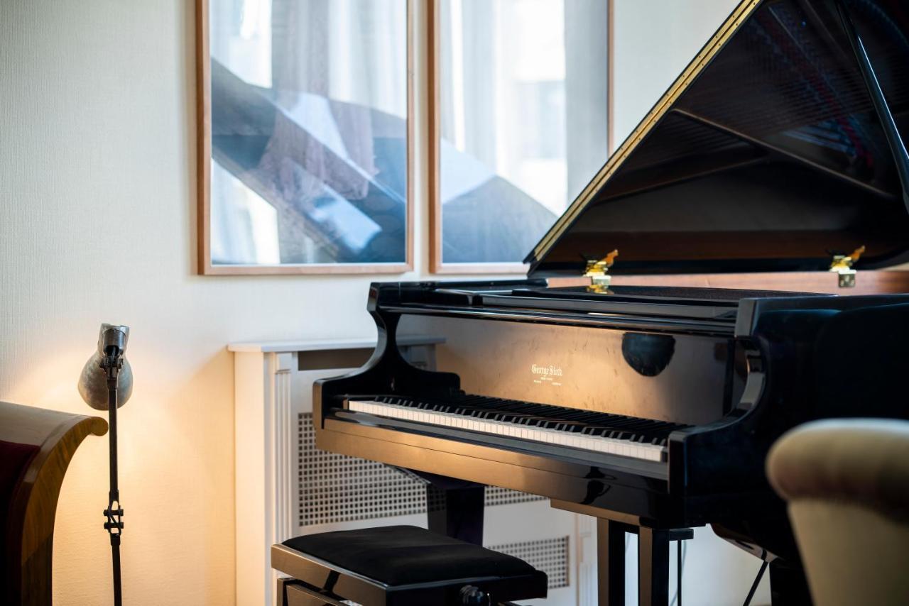 Stunning Spacious Art Nouveau Apart , Grand Piano * Boedapest